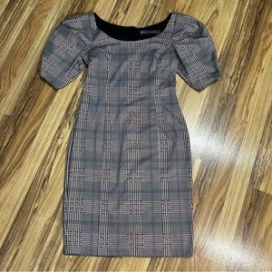 Alton Gray Dress Size 8 Short Sleeve Peasant Gray And Pink Plaid Back Zipper